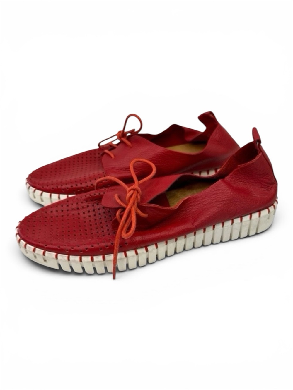 Django & Juliette Huston Red Leather Sneaker 7.5